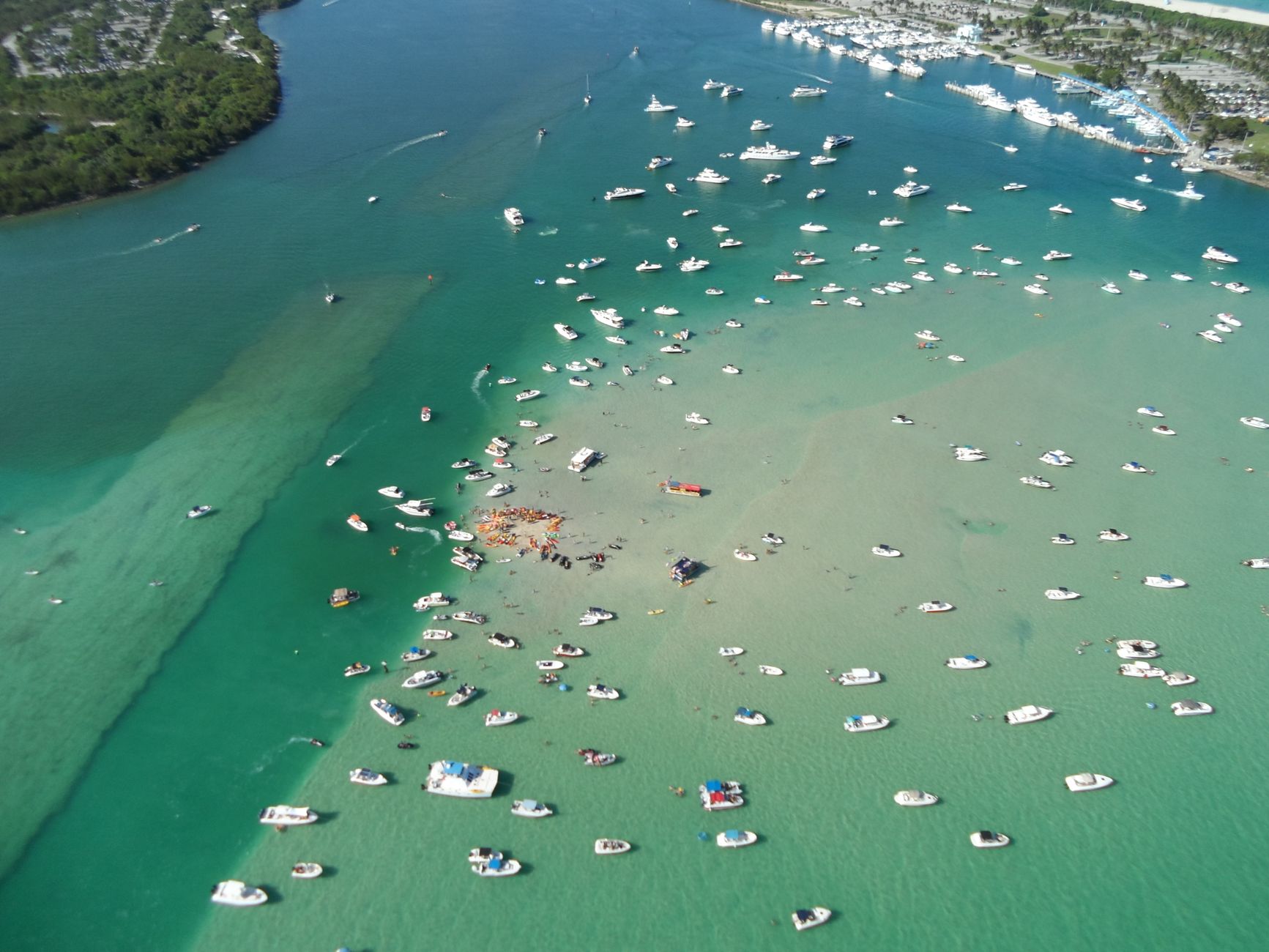 Miami Celebrities Mansions Raccoon Island